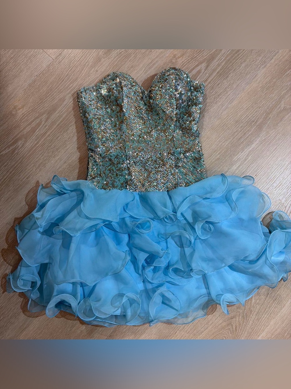 Sherri Hill size 0 blue and gold sequin ruffled dress